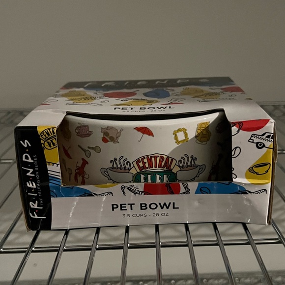 Warner Bros. Other - Fetch for Pets Warner Bros Friends TV Show Central Perk Ceramic Dog Food Bowl